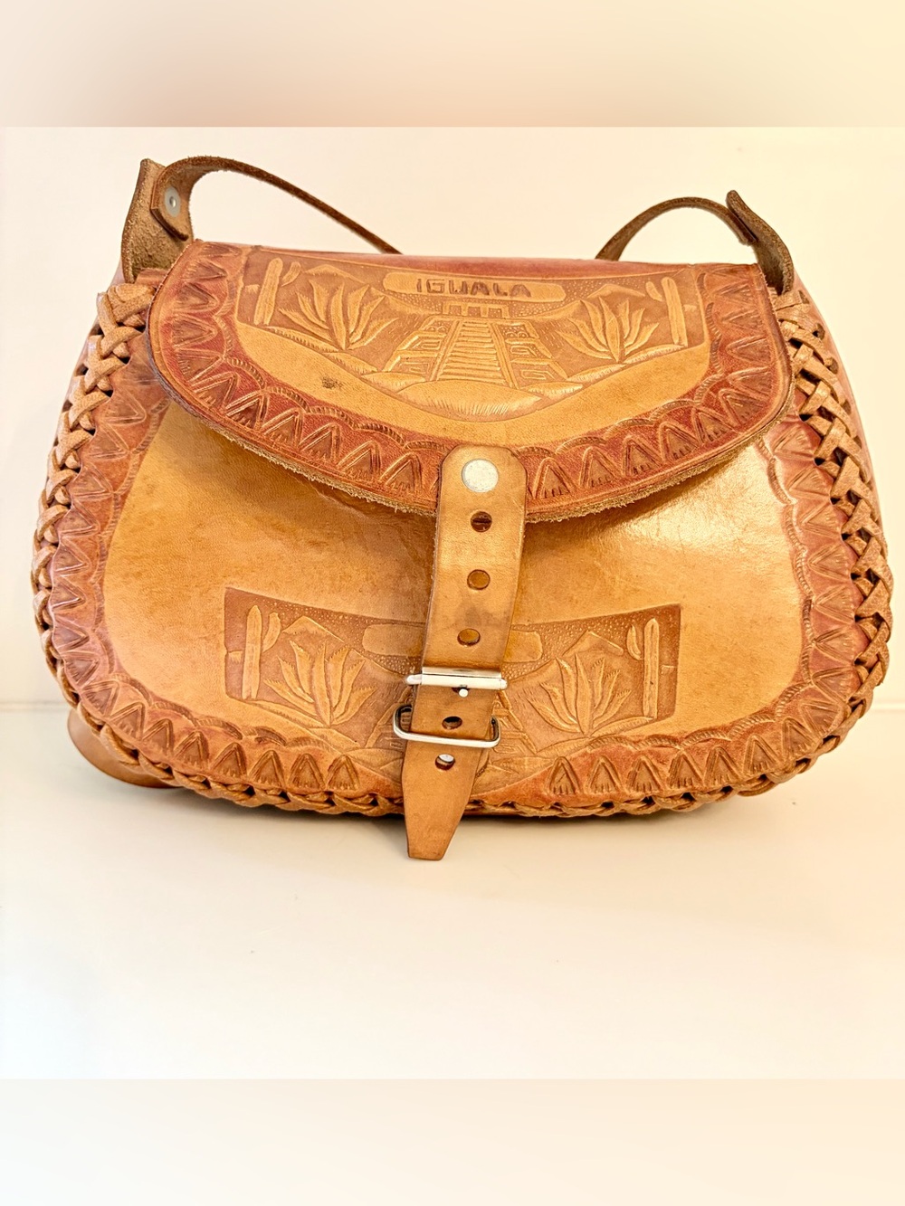 Vtg Iguala Mexico Hand Tooled Leather Shoulder Bag Aztec Pyramid Boho Crossbody